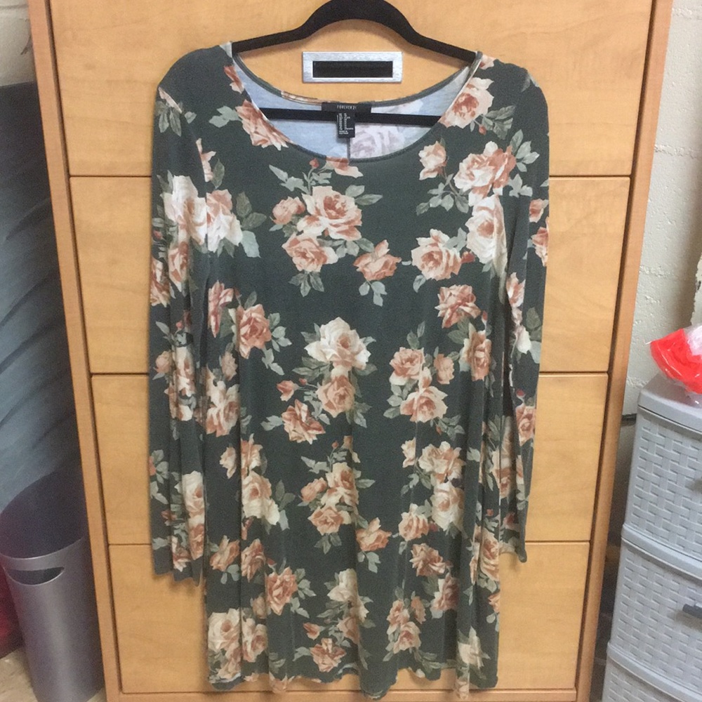 Long sleeve dress